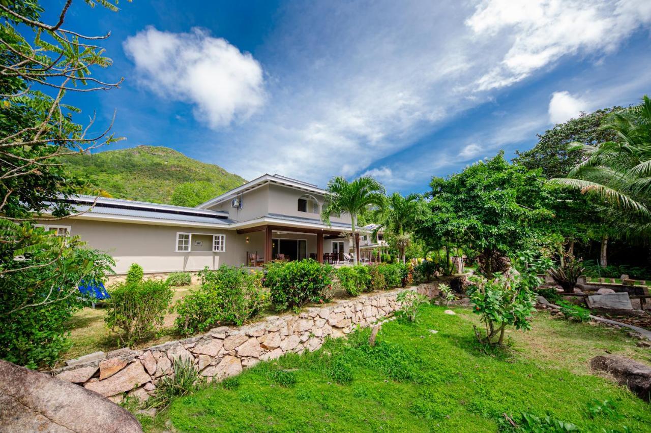 Anse Boudin & Holiday home *
