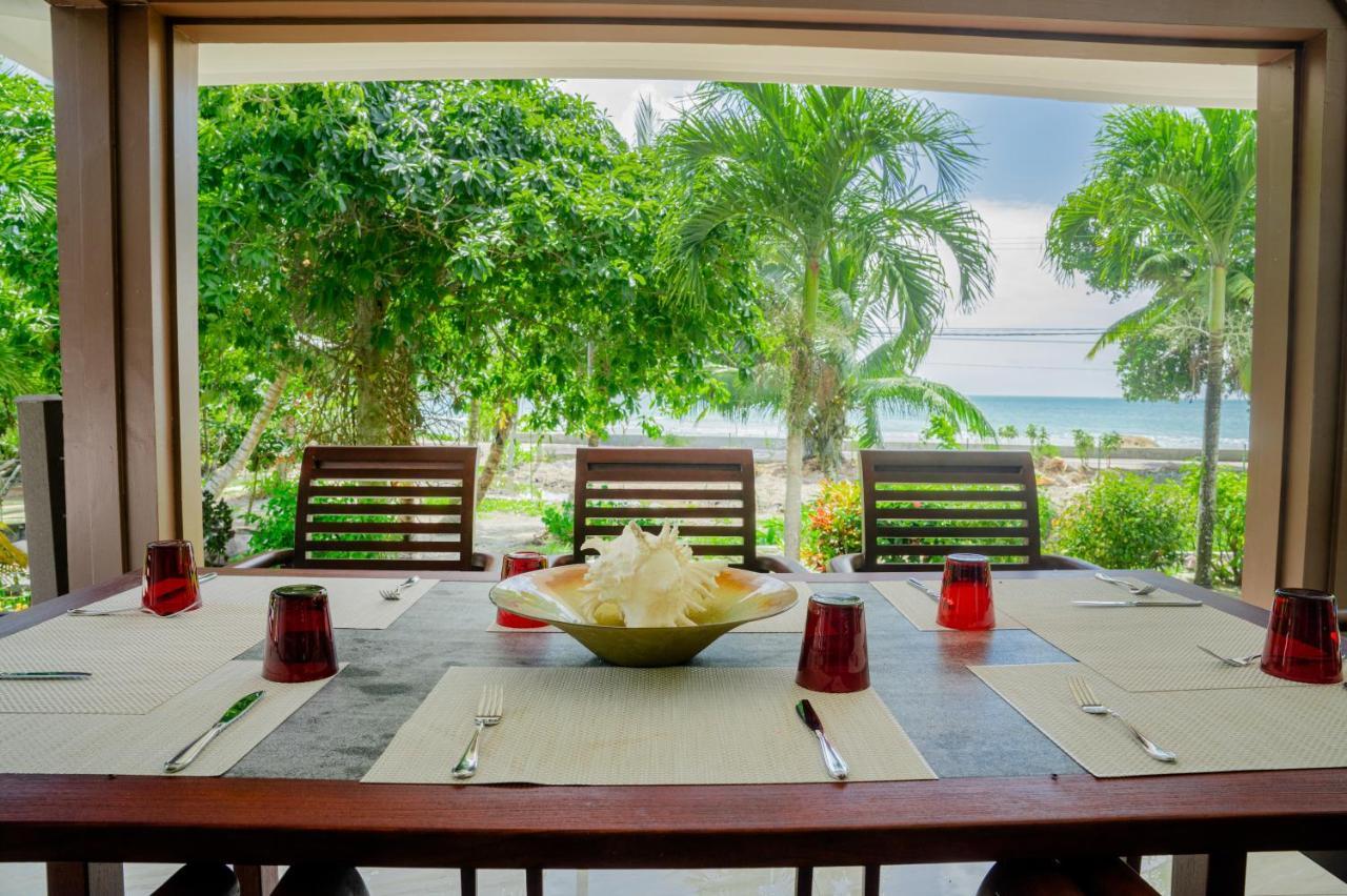 Anse Boudin & *
